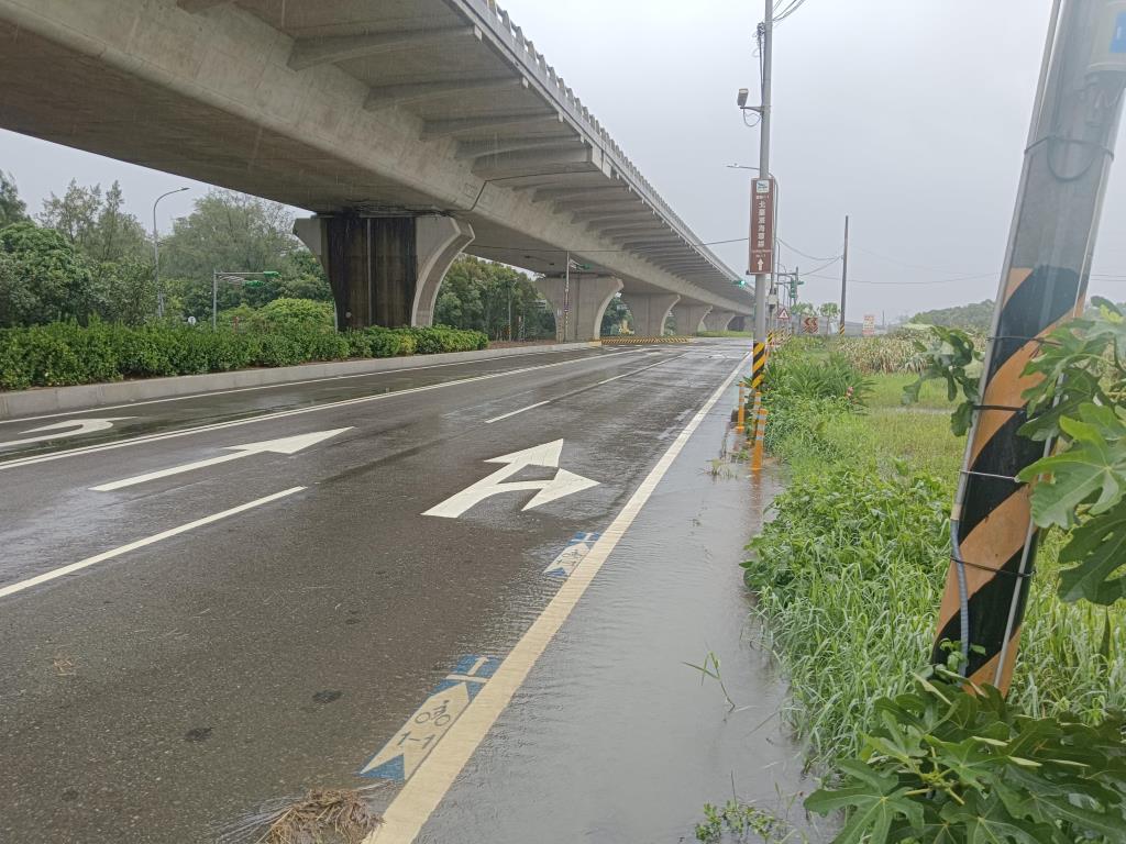 【向陽團隊】新屋莫內咖啡旁美農地