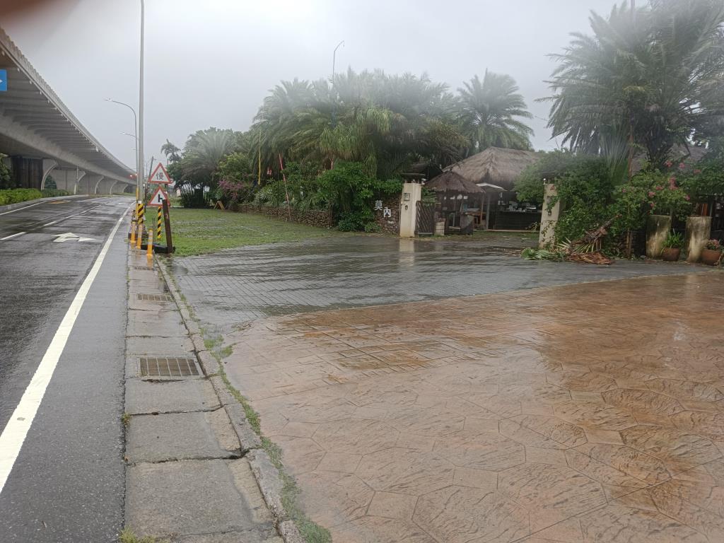 【向陽團隊】新屋莫內咖啡旁美農地