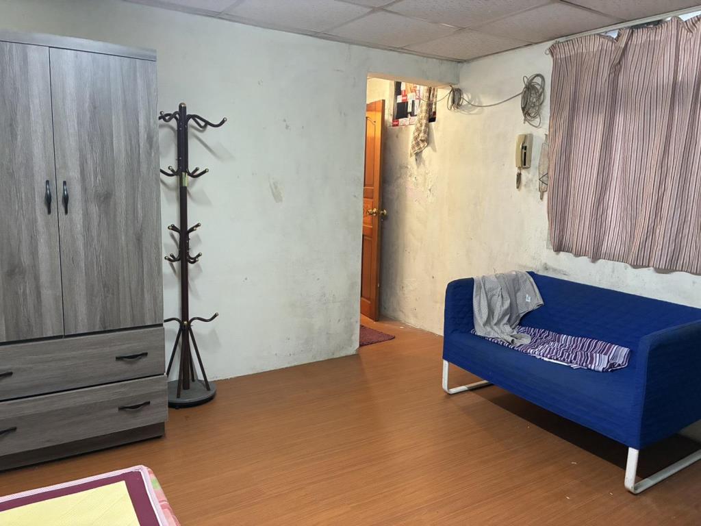 龍潭804醫院對面兩戶打通收租9套房