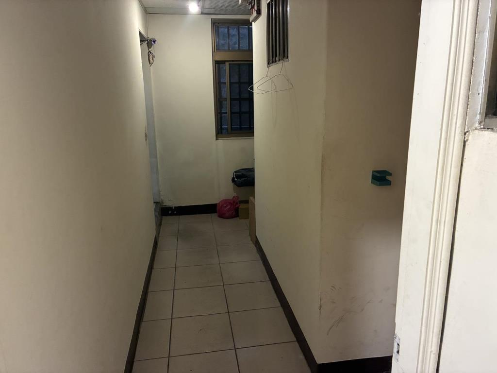 龍潭804醫院對面兩戶打通收租9套房