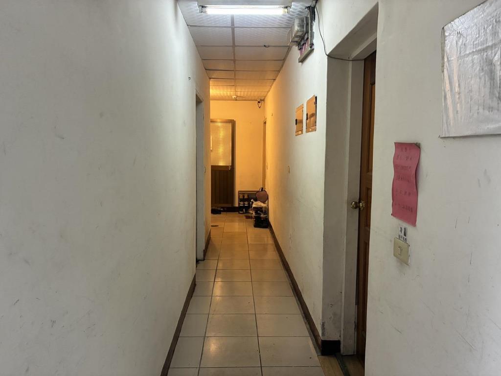 龍潭804醫院對面兩戶打通收租9套房