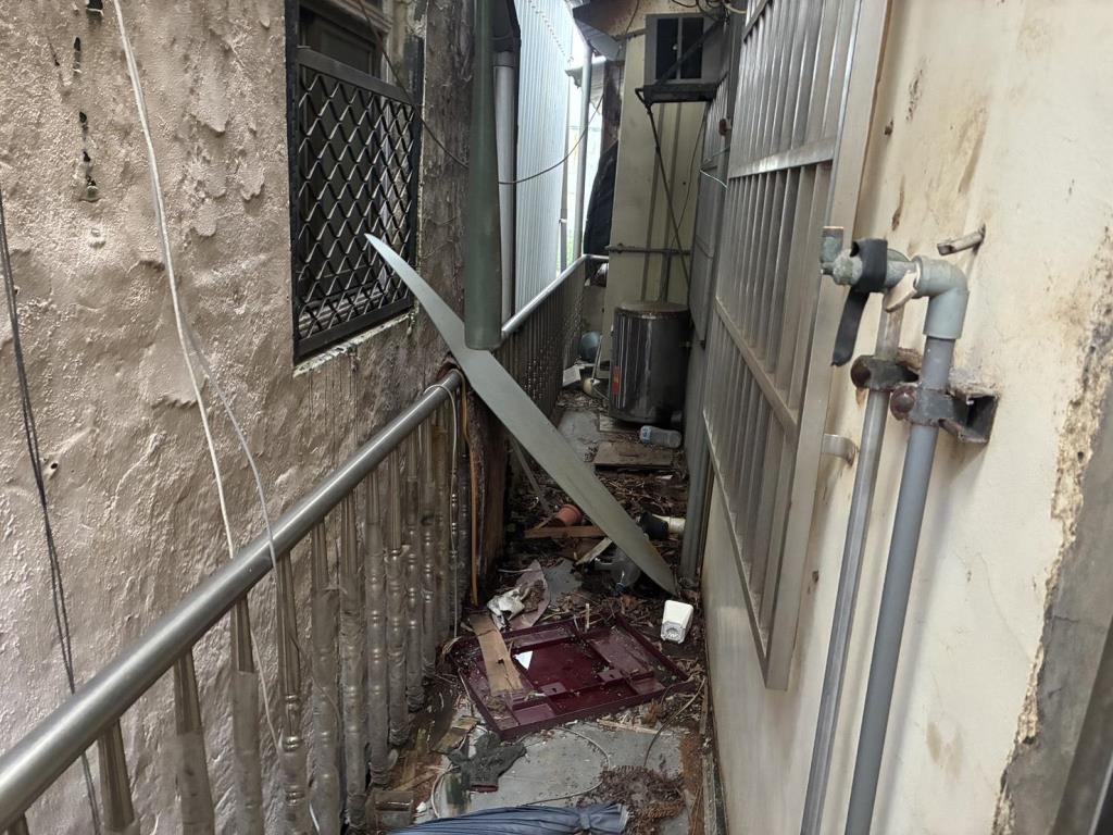 龍潭804醫院對面兩戶打通收租9套房