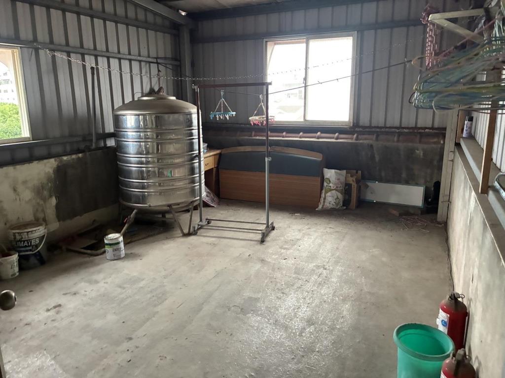 龍潭804醫院對面兩戶打通收租9套房