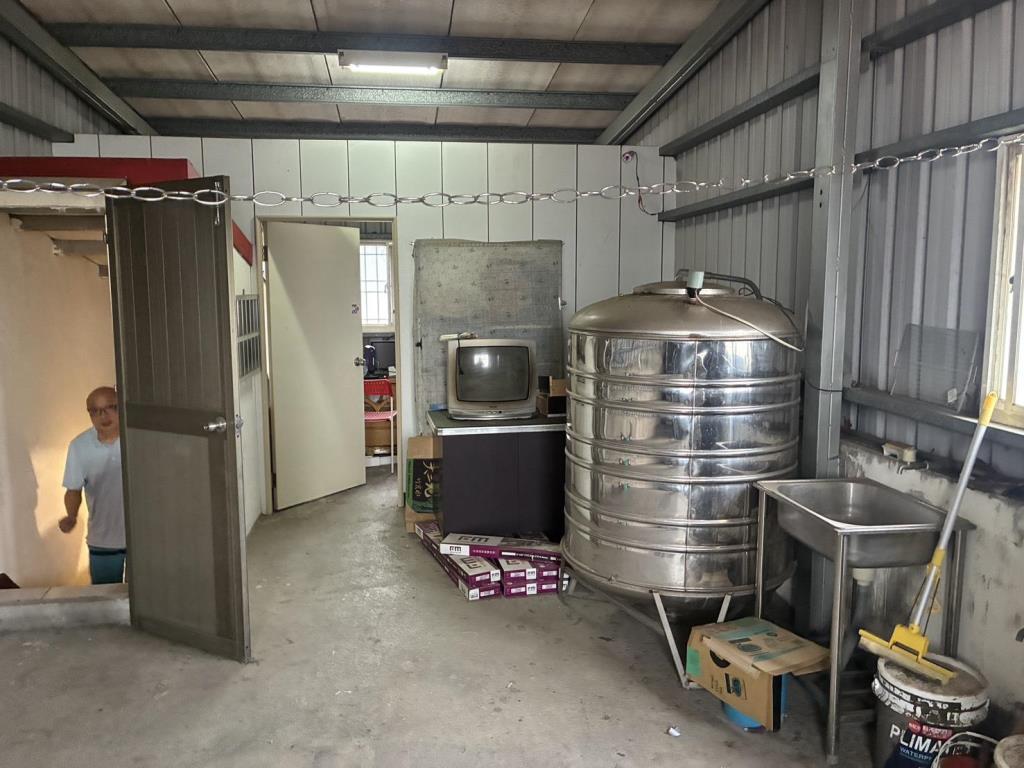 龍潭804醫院對面兩戶打通收租9套房