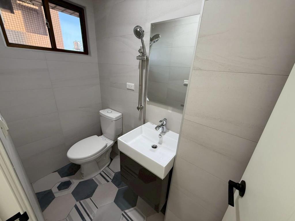 桃園區藝文特區精美裝潢四房(車位輪抽)