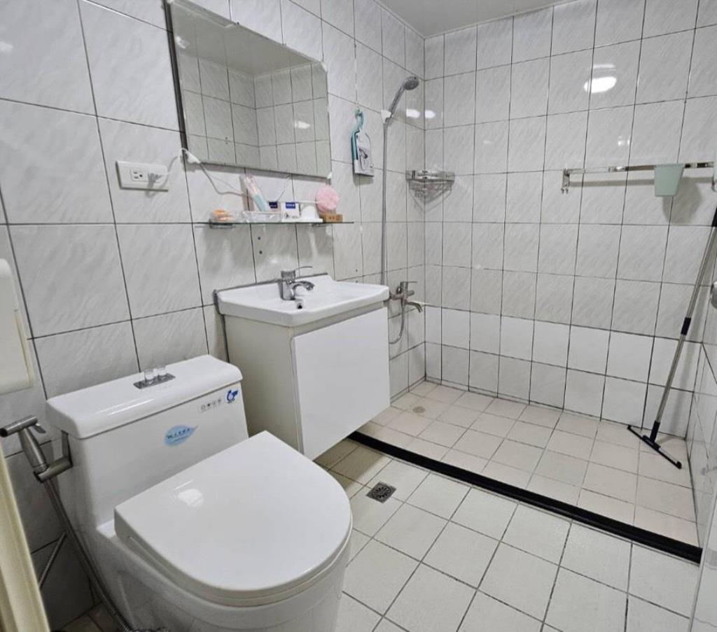 【向陽團隊】玫瑰村3房車+露臺