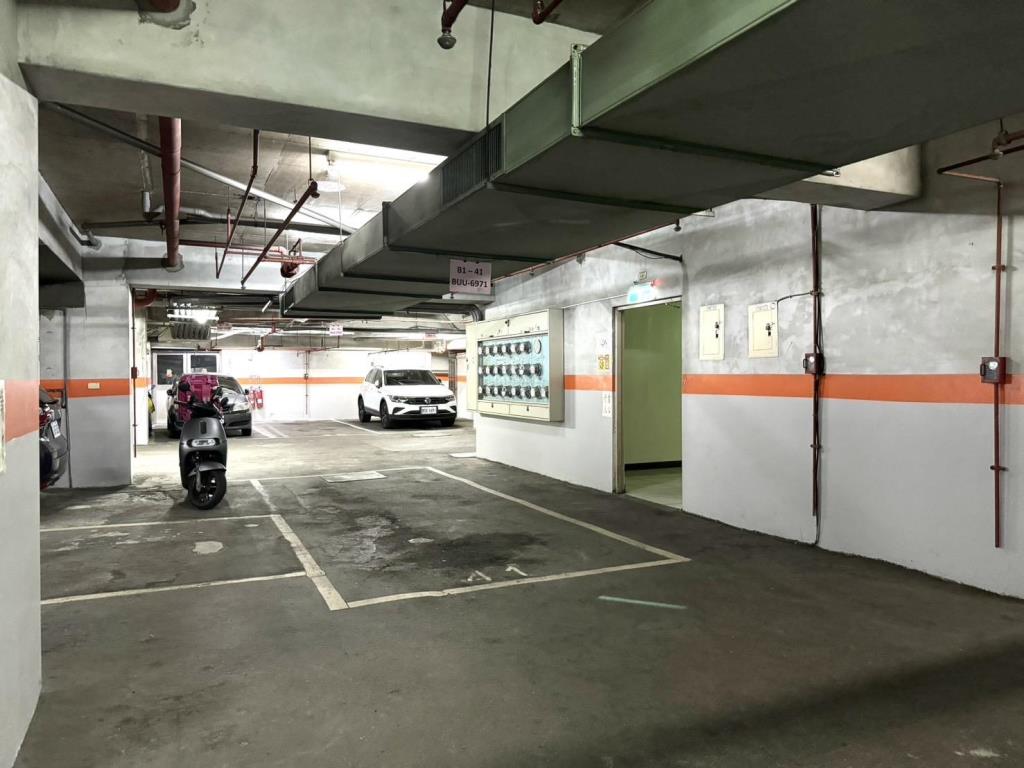 【向陽團隊】玫瑰村3房車+露臺