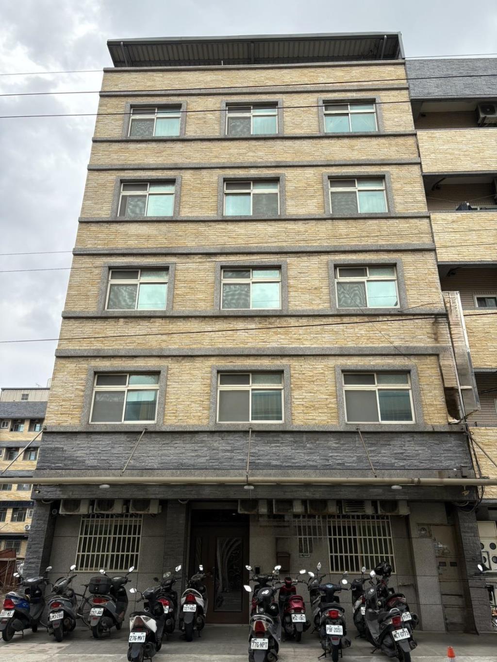 觀音高投報透天29間電梯收租套房