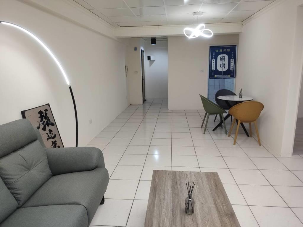 【向陽團隊】內壢超優五低三房電梯明星華廈