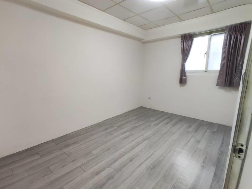 【向陽團隊】內壢超優五低三房電梯明星華廈