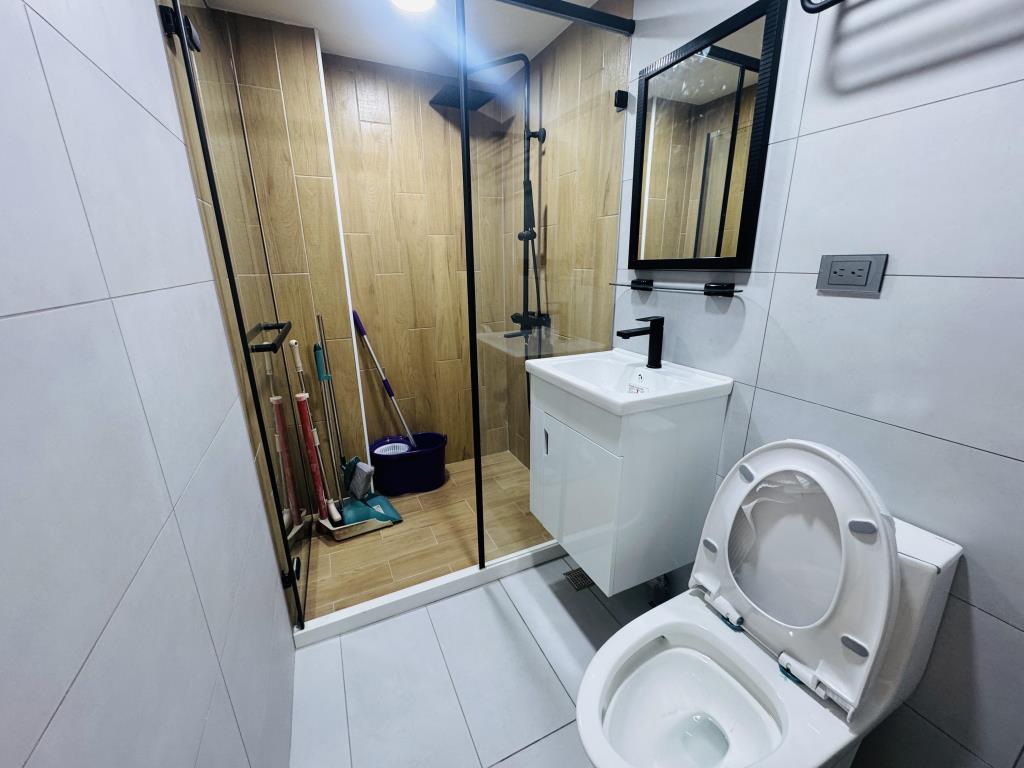 【向陽團隊】龍南路電梯大套房