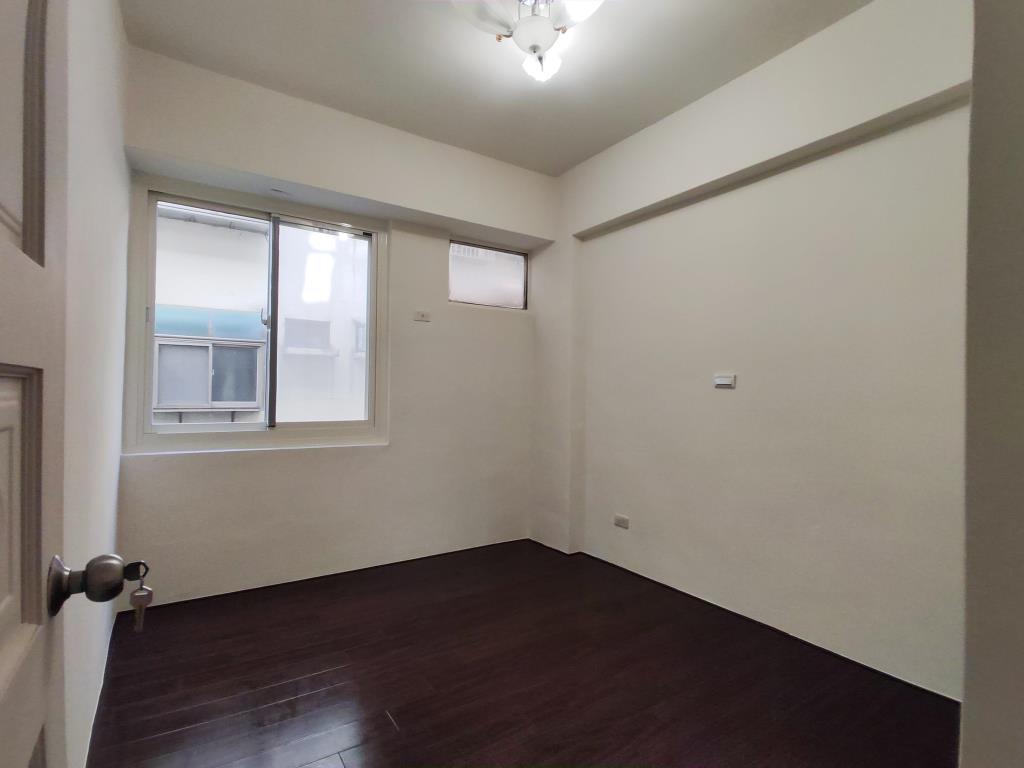 【向陽團隊】龍潭武漢國小電梯三房