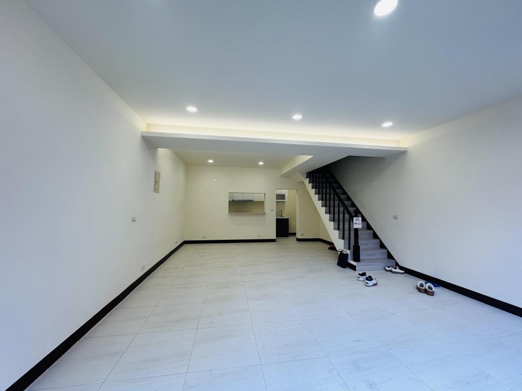 【向陽團隊】獅子林正大勇街透天