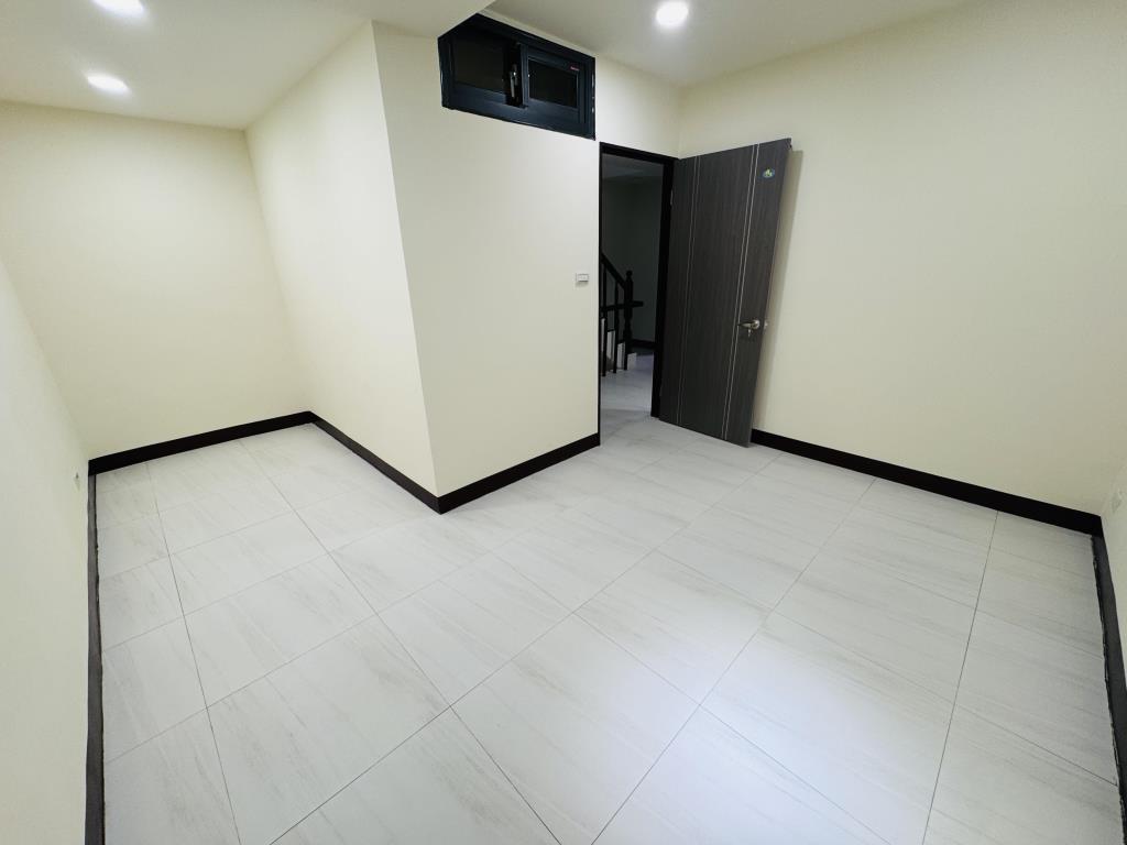 【向陽團隊】獅子林正大勇街透天