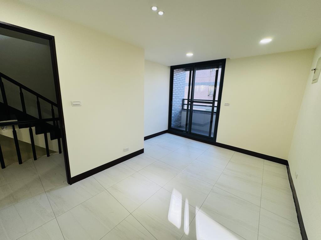 【向陽團隊】獅子林正大勇街透天