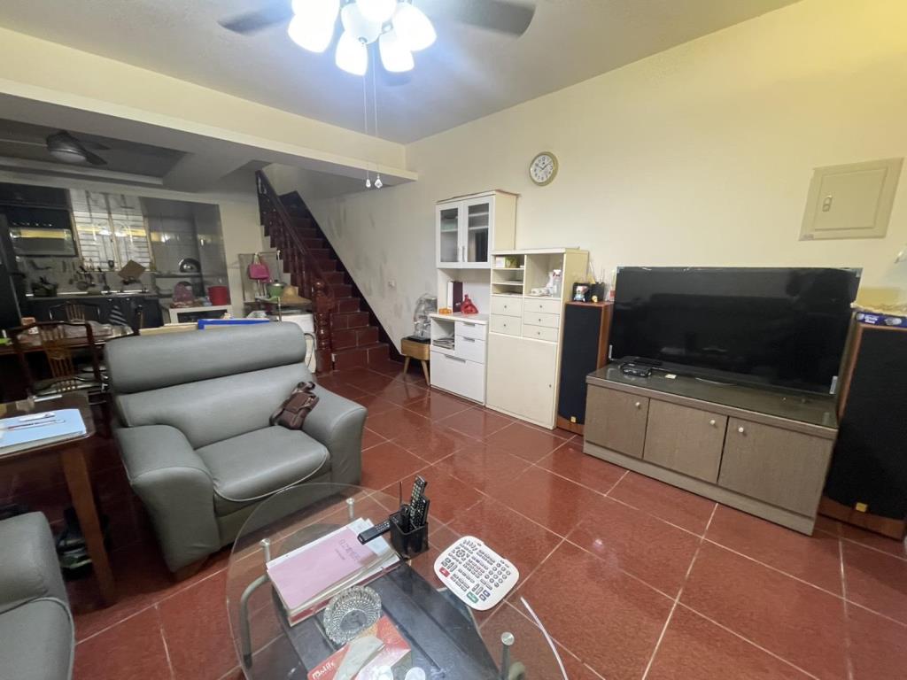 【向陽團隊】普仁國小家樂福邊間優質透天