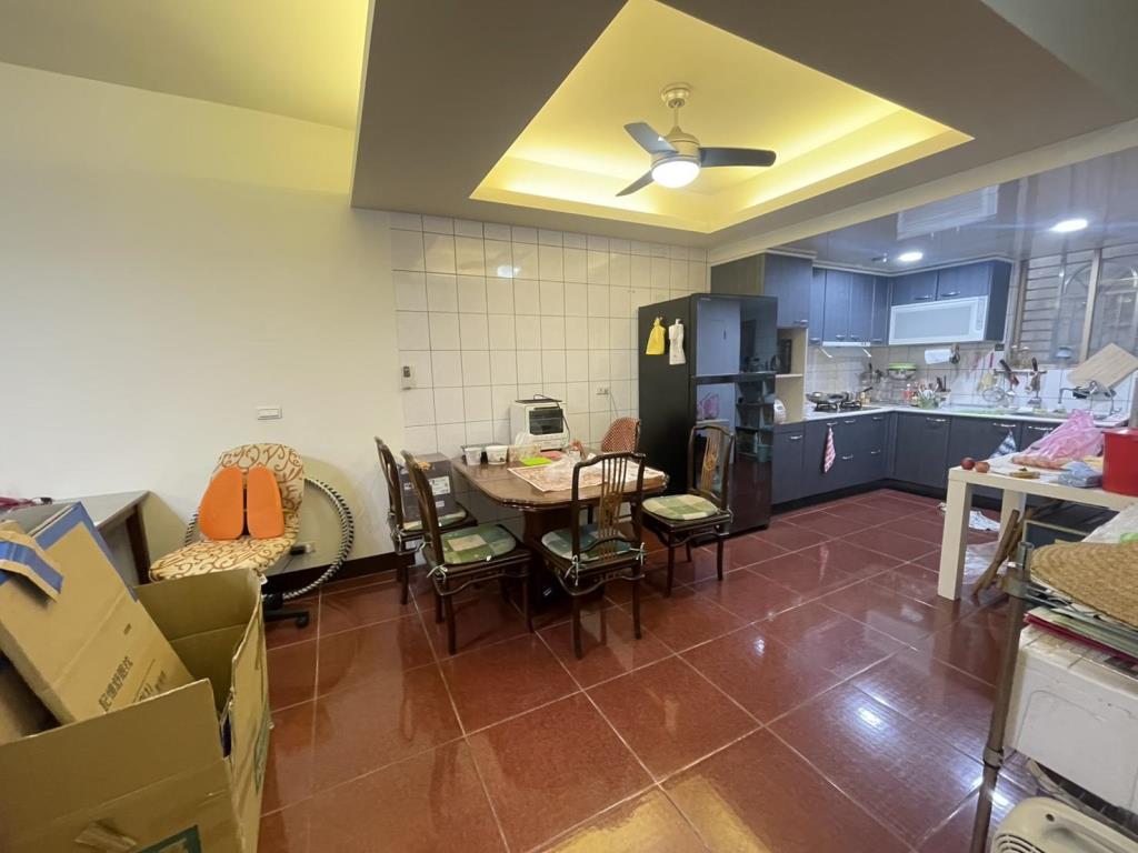 【向陽團隊】普仁國小家樂福邊間優質透天