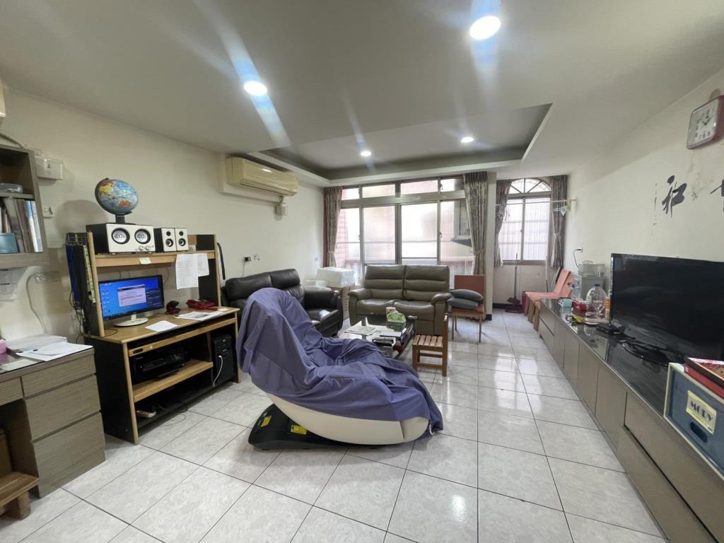 【向陽團隊】普仁國小家樂福邊間優質透天