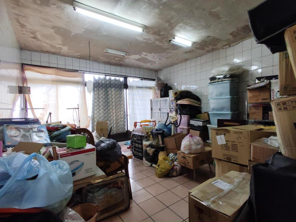 【向陽團隊】中原家樂福大地坪貨梯透店