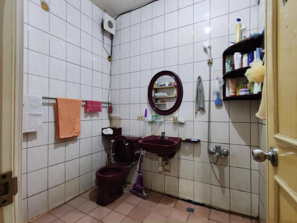 【向陽團隊】中原家樂福大地坪貨梯透店