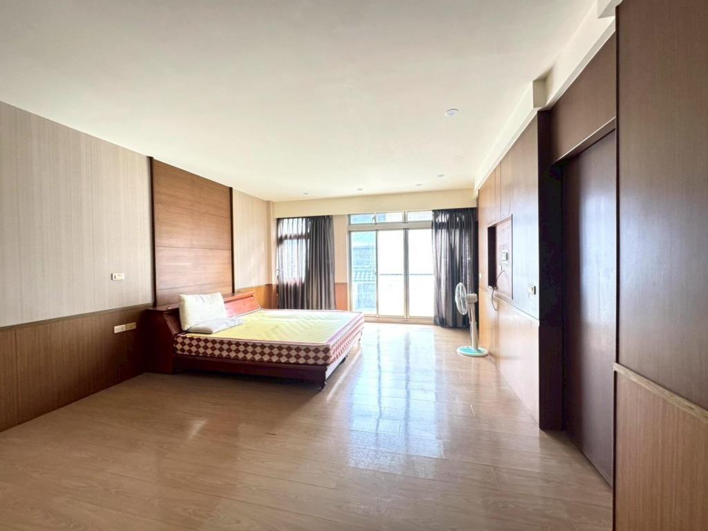 【向陽團隊】中壢區公所大面寬別墅