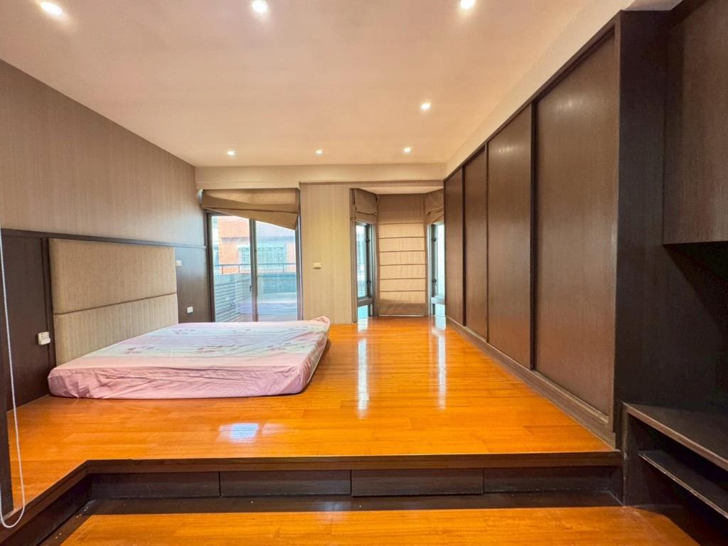 【向陽團隊】中壢區公所大面寬別墅