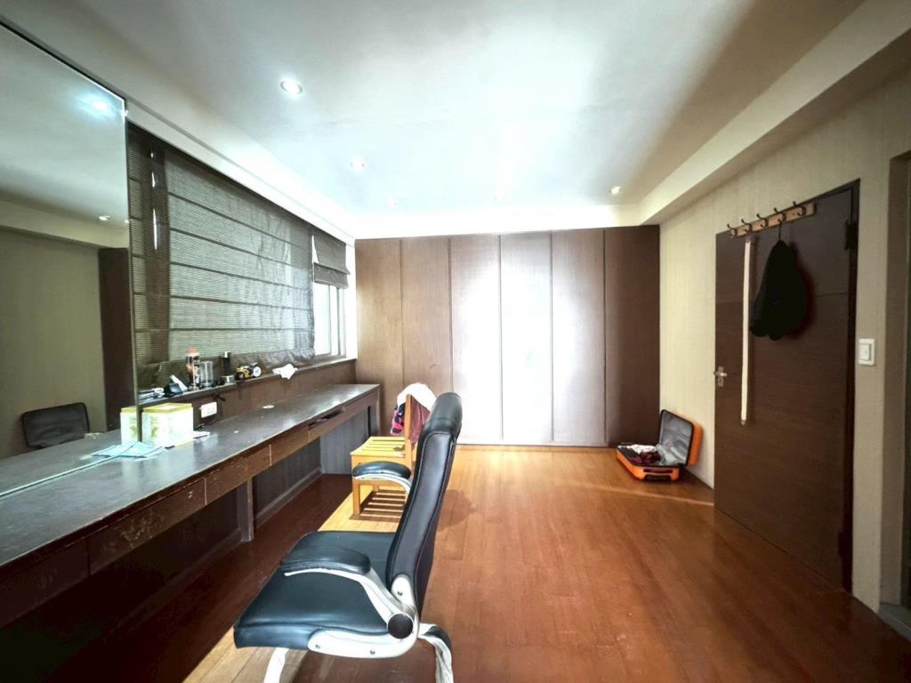 【向陽團隊】中壢區公所大面寬別墅