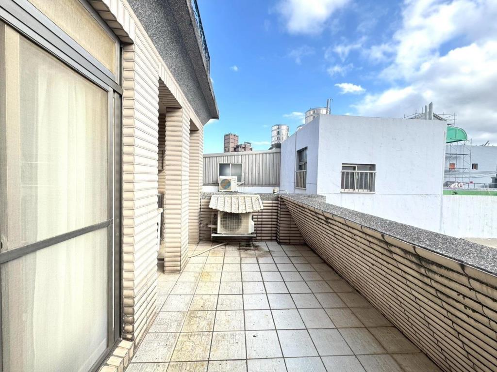 【向陽團隊】中壢區公所大面寬別墅