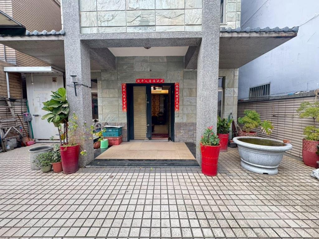 【向陽團隊】中壢區公所大面寬別墅