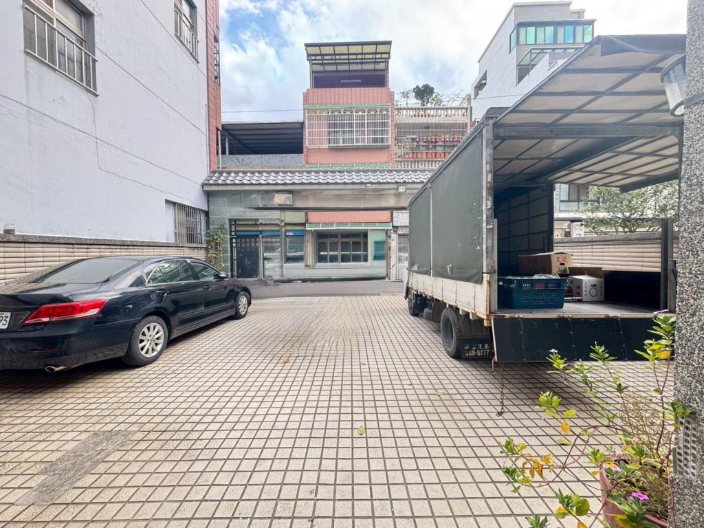 【向陽團隊】中壢區公所大面寬別墅