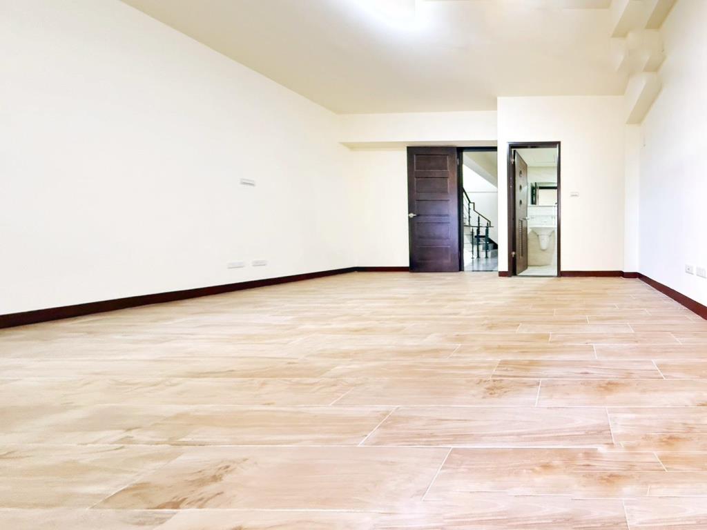 【向陽團隊】八德忠勇重劃區全新電梯別墅