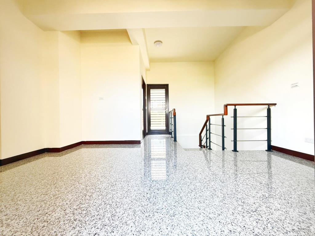 【向陽團隊】八德忠勇重劃區全新電梯別墅