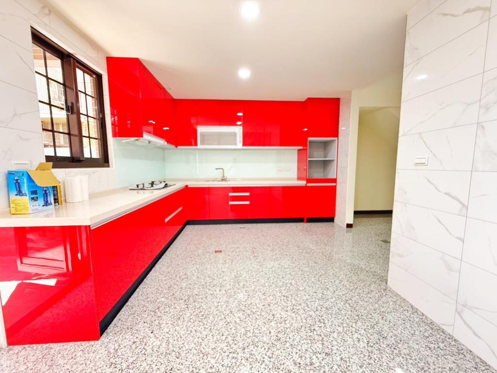 【向陽團隊】八德忠勇重劃區全新電梯別墅