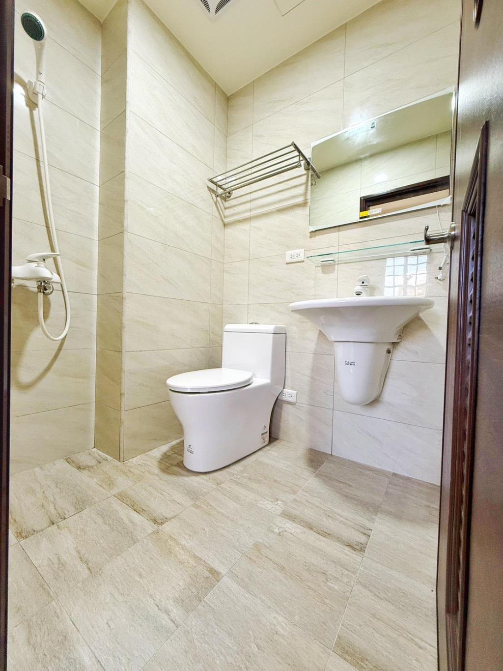 【向陽團隊】八德忠勇重劃區全新電梯別墅