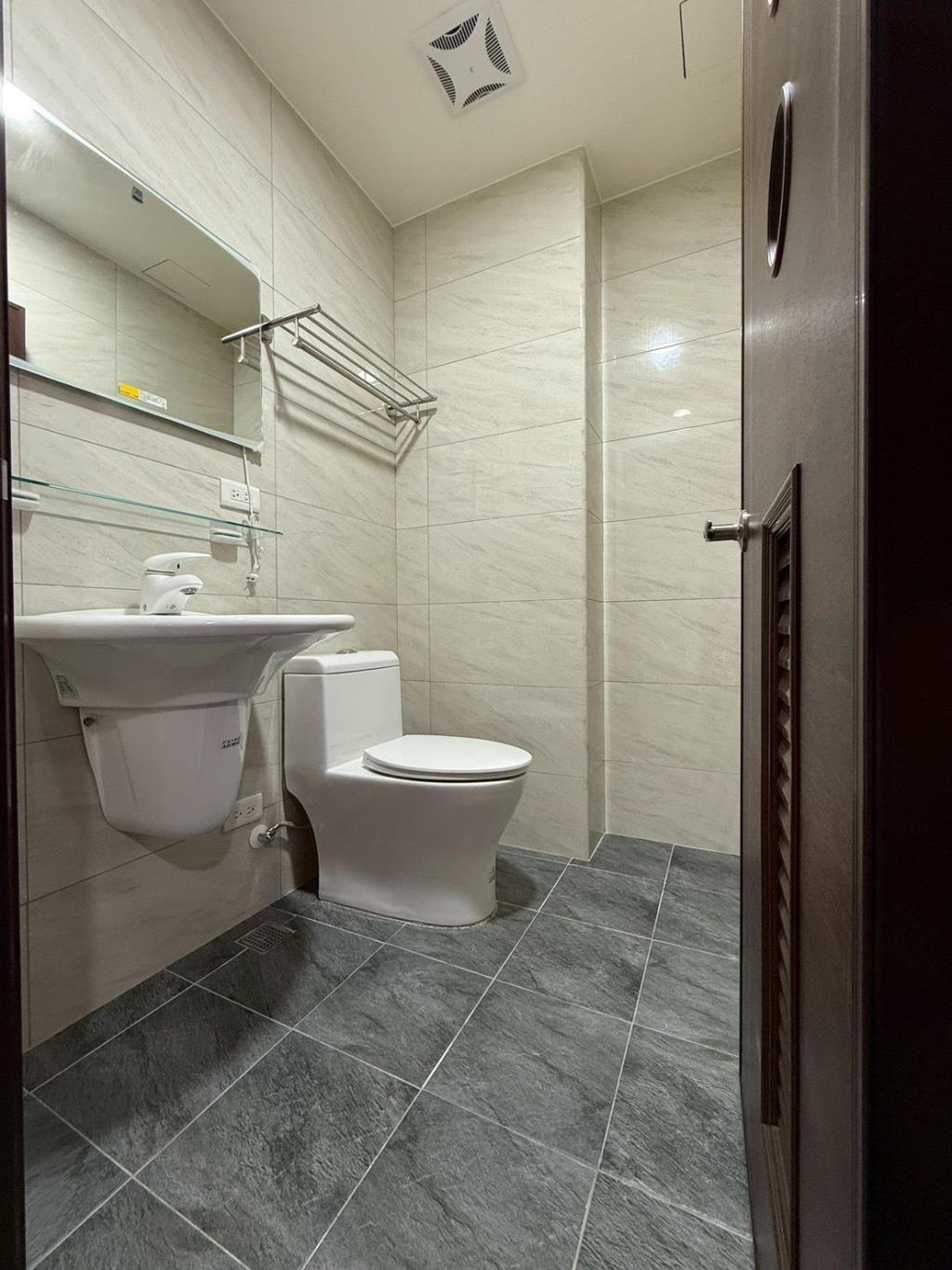 【向陽團隊】八德忠勇重劃區全新電梯別墅