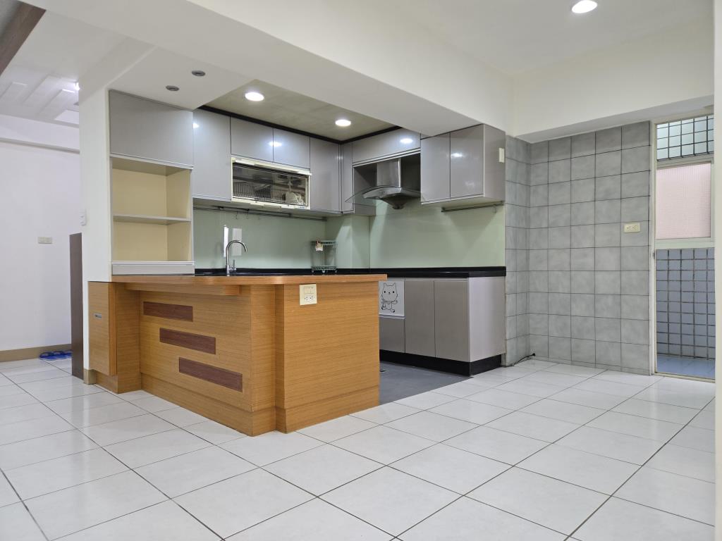 【向陽】近平鎮車站明星學區超大3+1房車