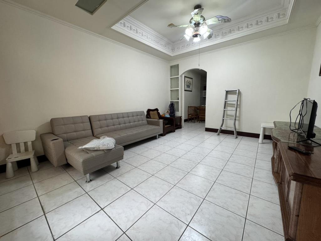 【向陽團隊】過嶺近好市多旁邊間雙車別墅