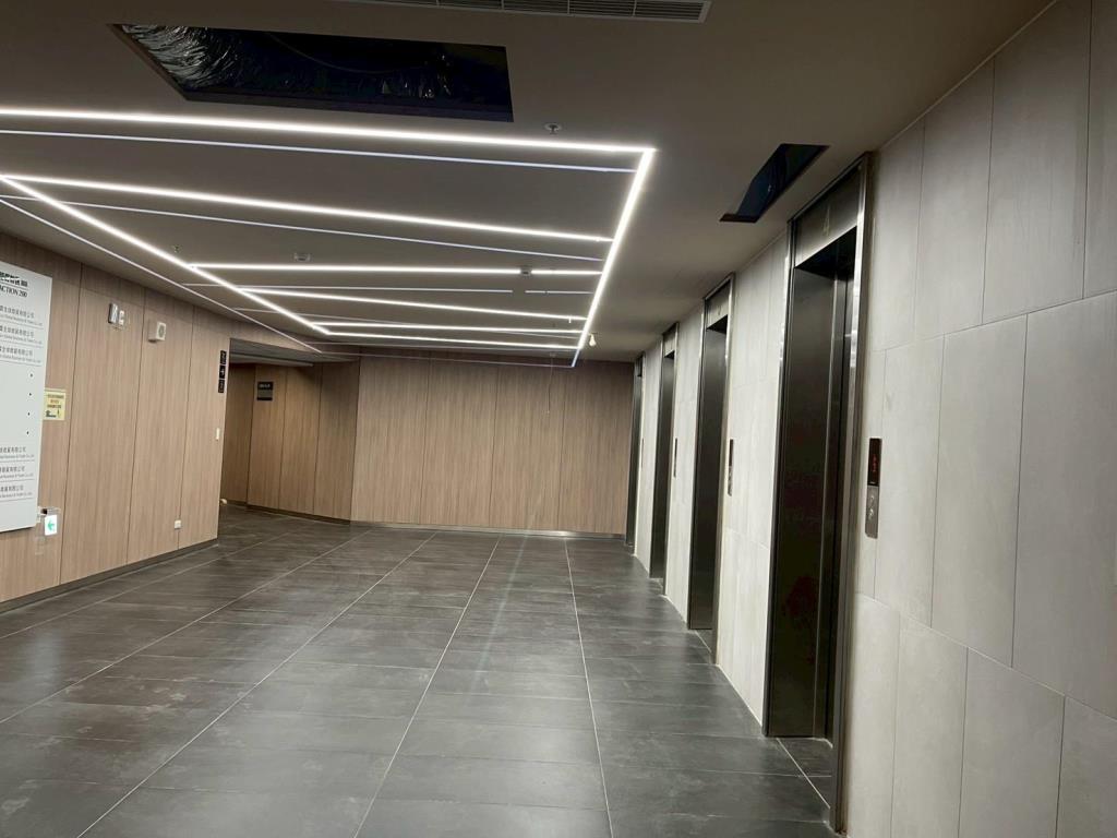 【向陽團隊】專任憶聲智匯科技園區廠辦B