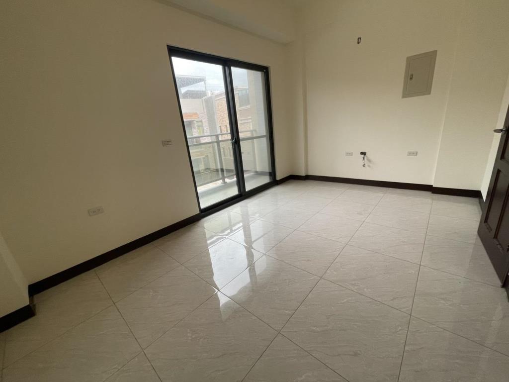 【向陽團隊】觀音近新坡全新前院停車別墅