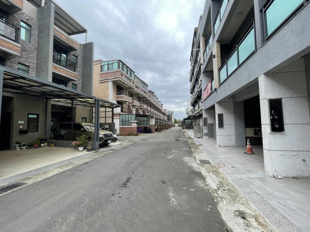 【向陽團隊】觀音近新坡全新前院停車別墅