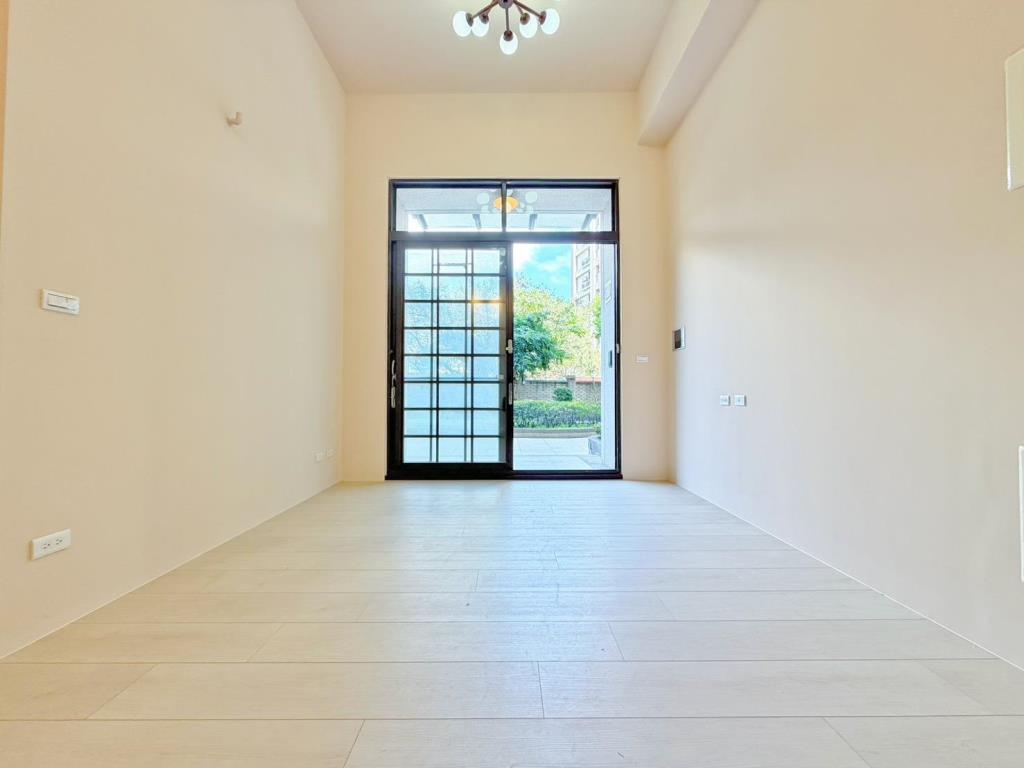 【向陽】內壢後站一樓挑高漂亮2房+車位