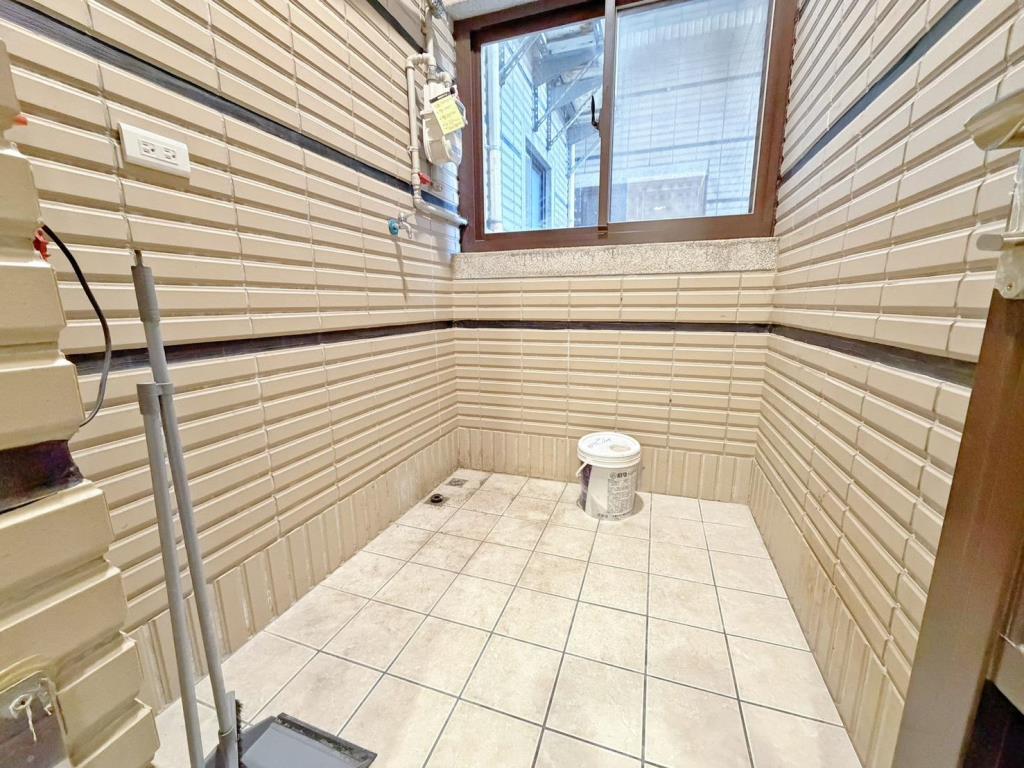 【向陽】內壢後站一樓挑高漂亮2房+車位