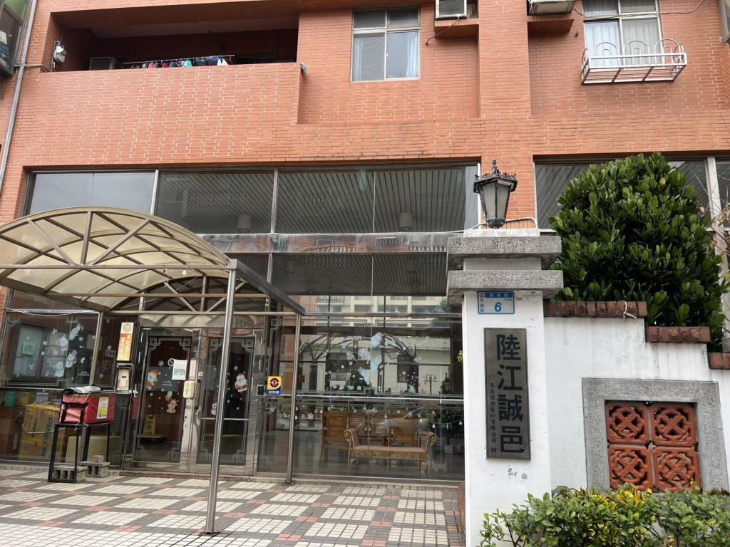 【向陽團隊】平興國中學區景觀2房