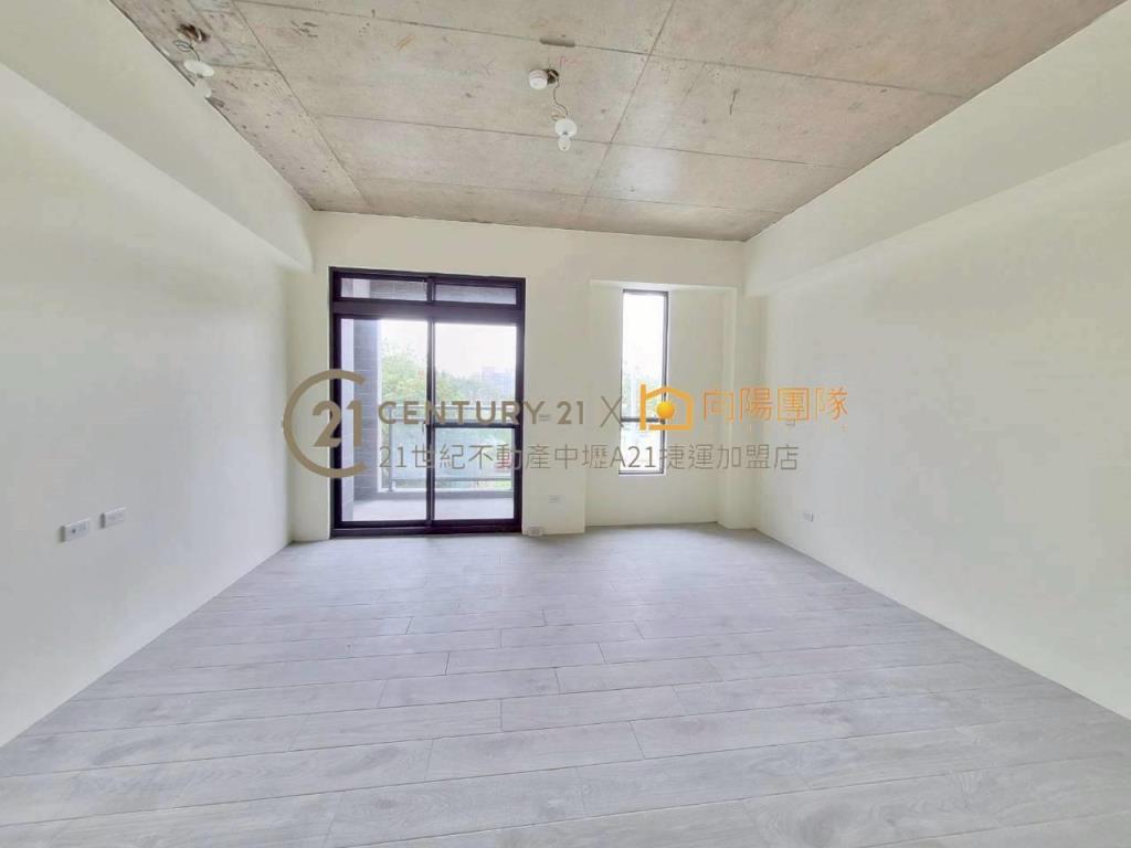 A18高鐵桃園站全新電梯別墅~預售屋