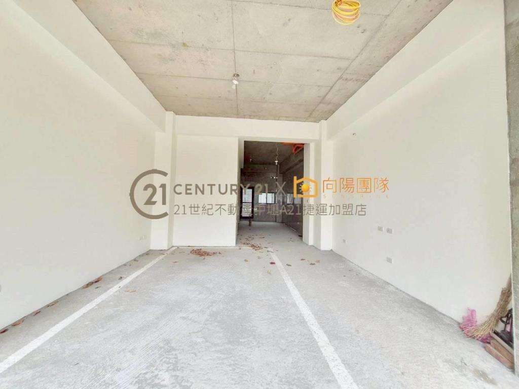 A18高鐵桃園站全新電梯別墅~預售屋