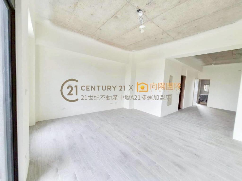 A18高鐵桃園站全新電梯別墅~預售屋