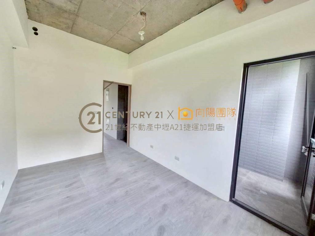 A18高鐵桃園站全新電梯別墅~預售屋