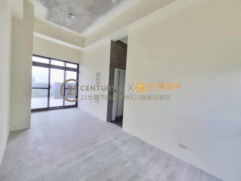 A18高鐵桃園站全新電梯別墅~預售屋