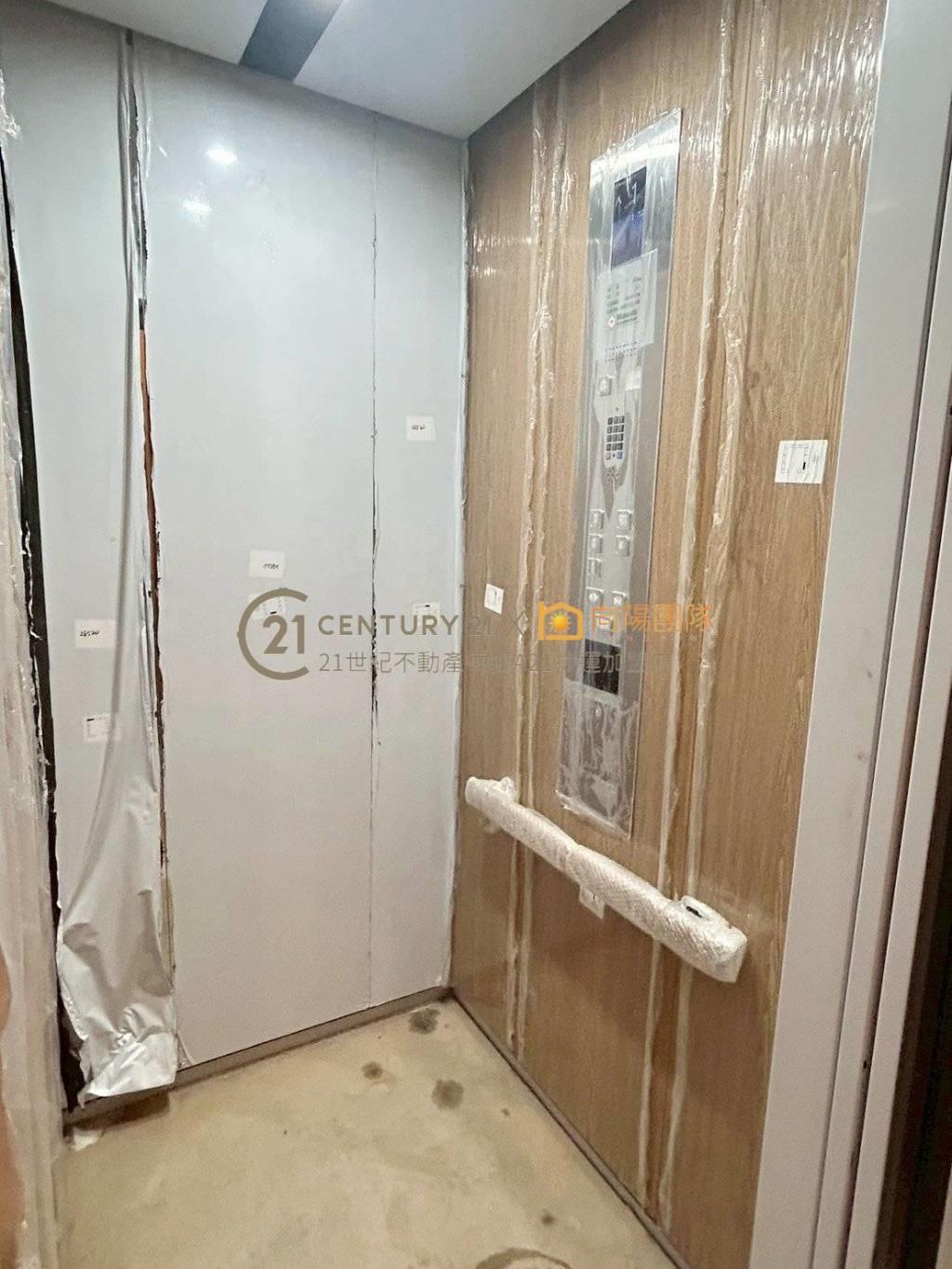 A18高鐵桃園站全新電梯別墅~預售屋