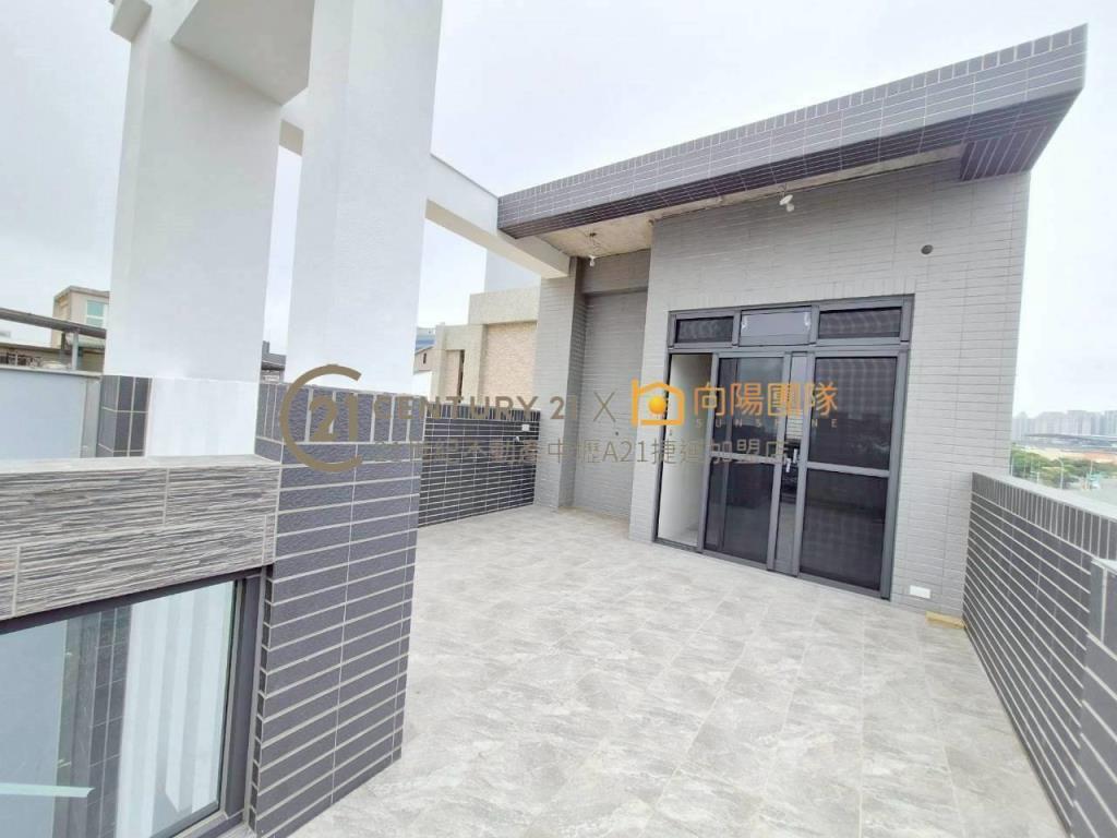 A18高鐵桃園站全新電梯別墅~預售屋